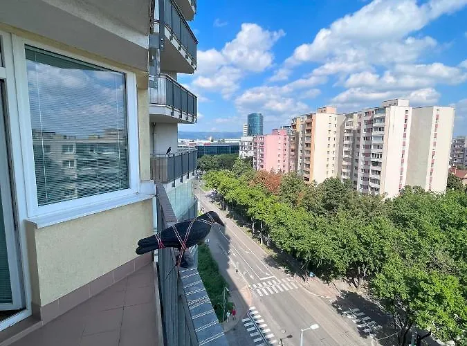 2 With Terrace, New Building, Jegeho شقة براتسيلافا