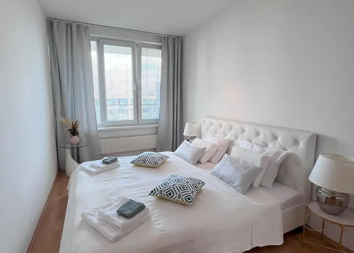 2 With Terrace, New Building, Jegeho براتسيلافا